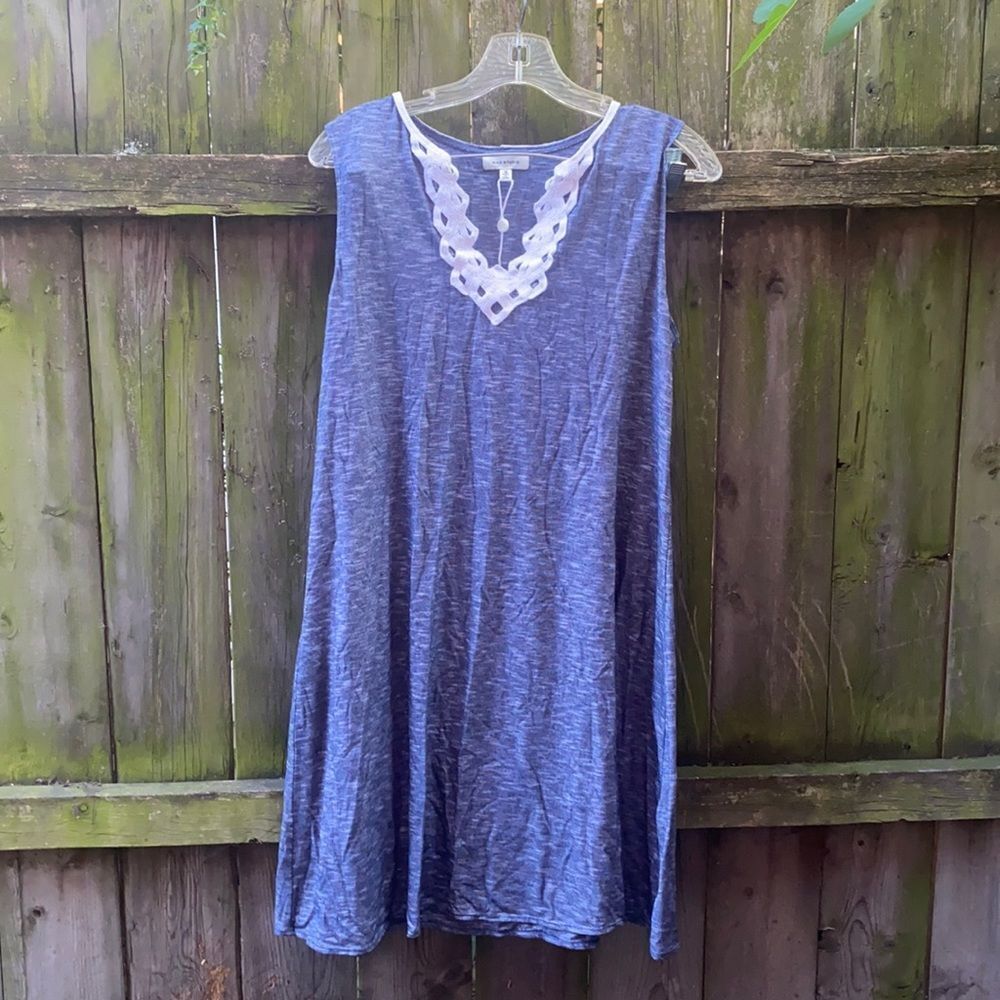 Max Studio shift dress sz. M